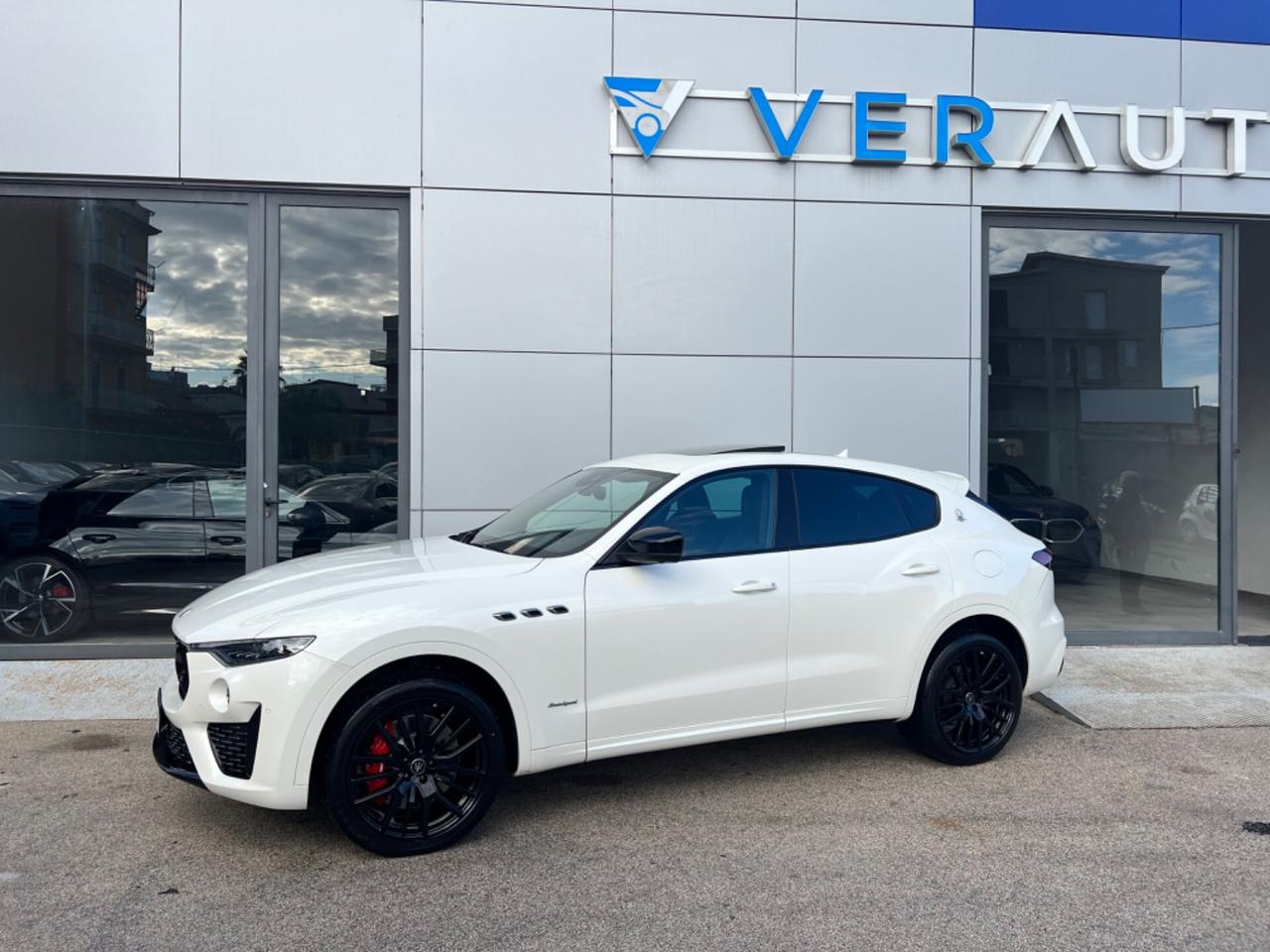 Maserati Levante V6 430CV SQ4 - possibilità leasing e noleggio no scoring