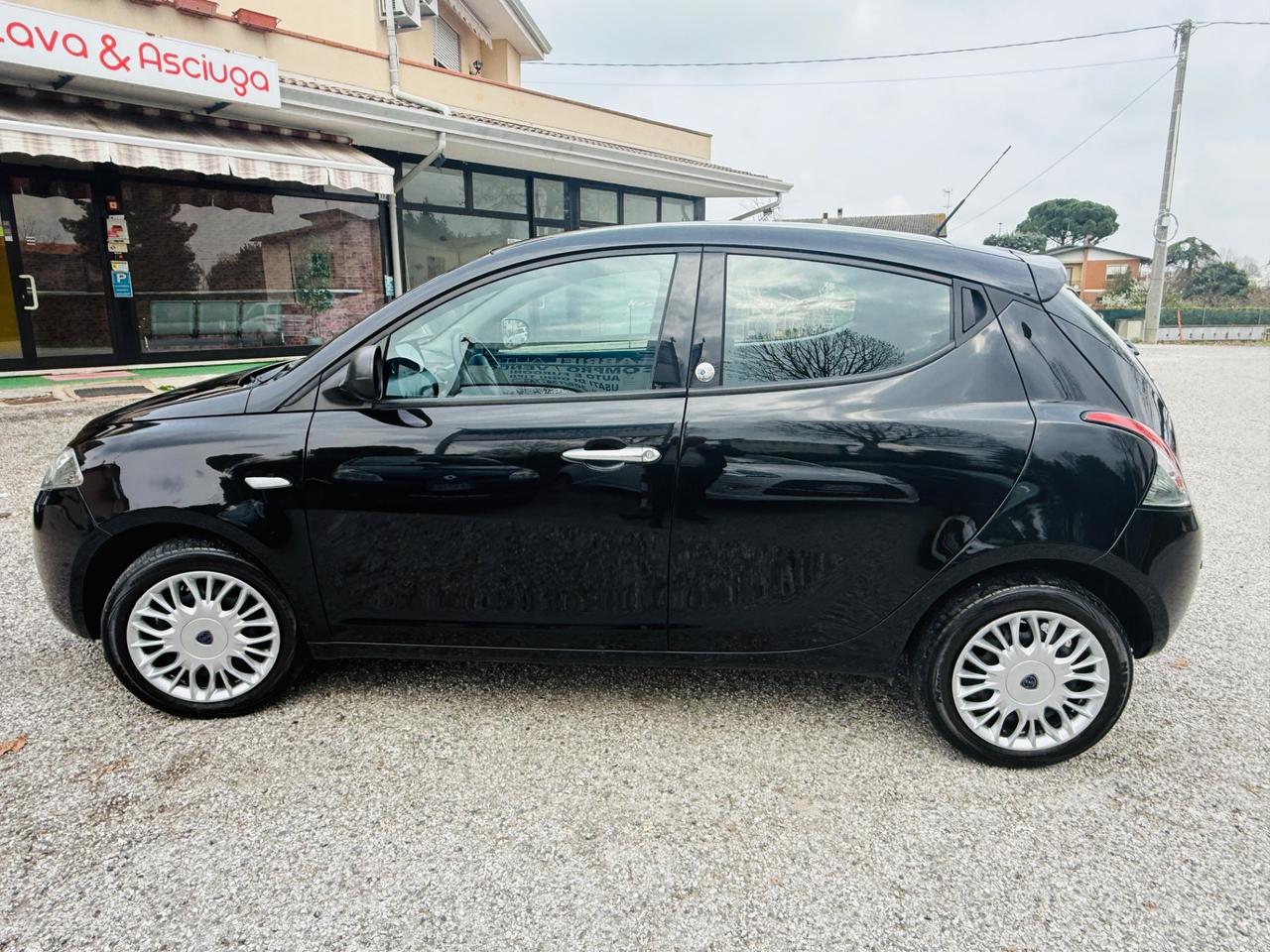 Lancia Ypsilon 1.2 69 CV 5 porte GPL Ecochic Gold