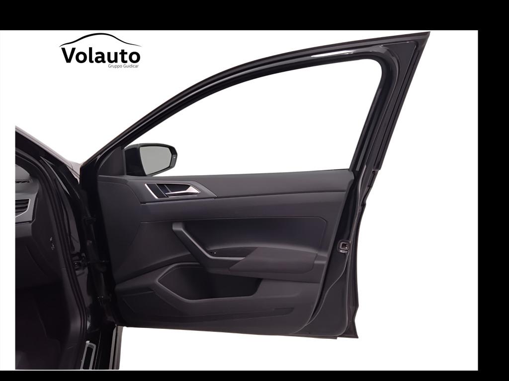 VOLKSWAGEN Polo VI 2022 - Polo 1.0 tsi R-Line 95cv