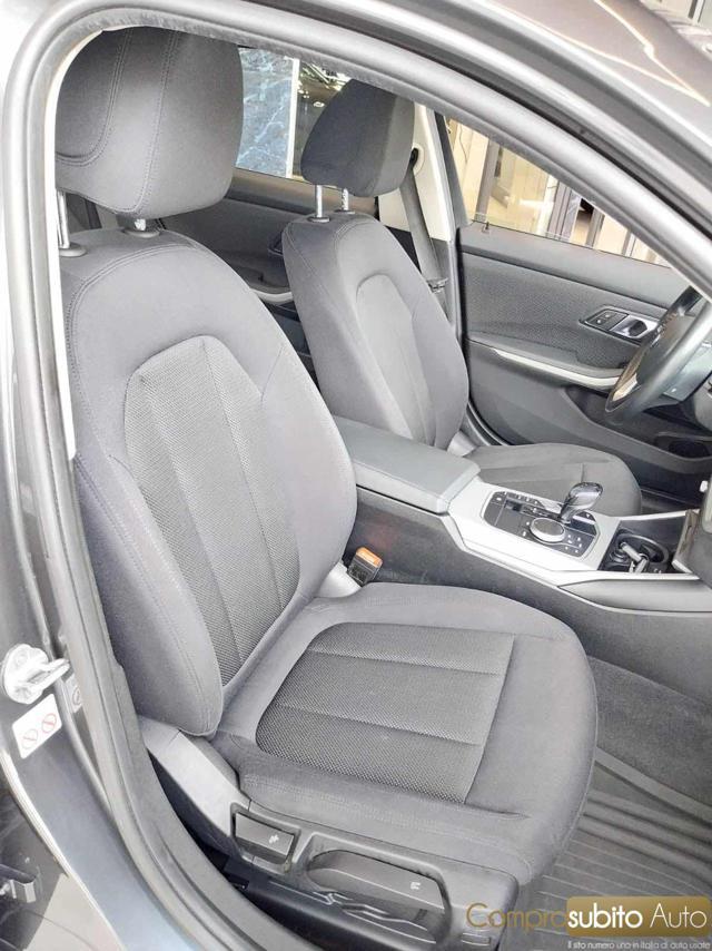 BMW 318 d Touring Luxury