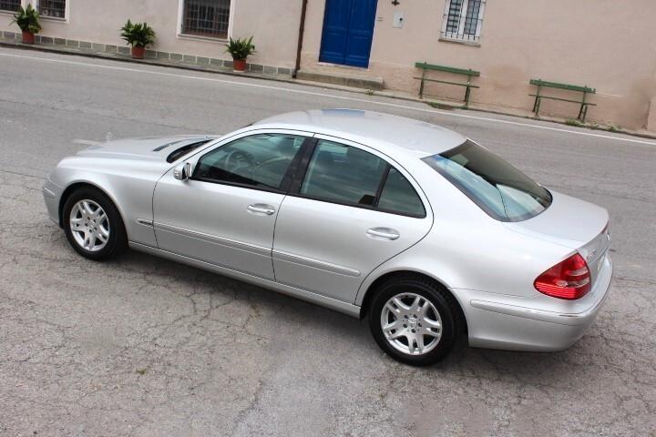 Mercedes-benz E 270 CDI cat Elegance 45.000 KM CERTIFICATI AUTO DA AMATORE PARI NUOVO