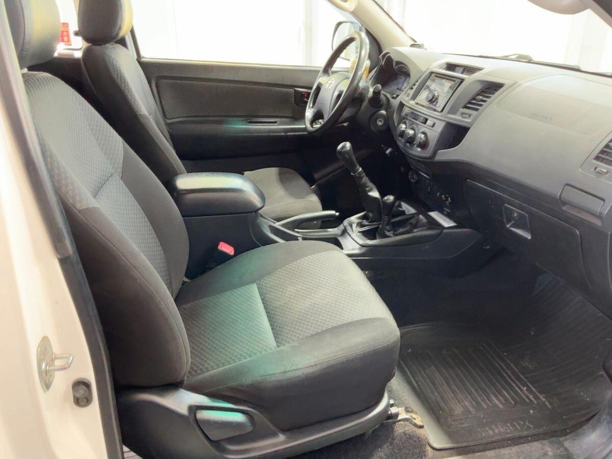 Toyota Hilux 2.5 D-4D 4WD 2p. EXTRA CAB 4X4