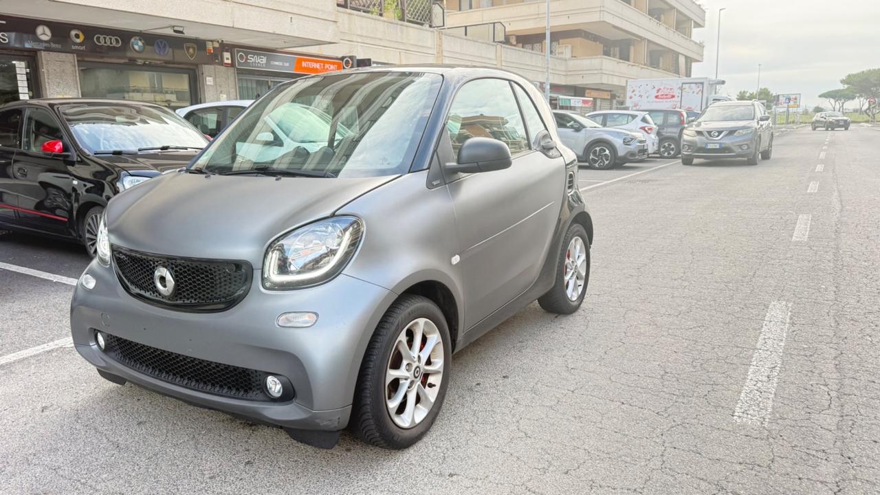 Smart ForTwo 70 1.0 twinamic Passion LED NAVI PANORAMA CERCHI 15 PDC