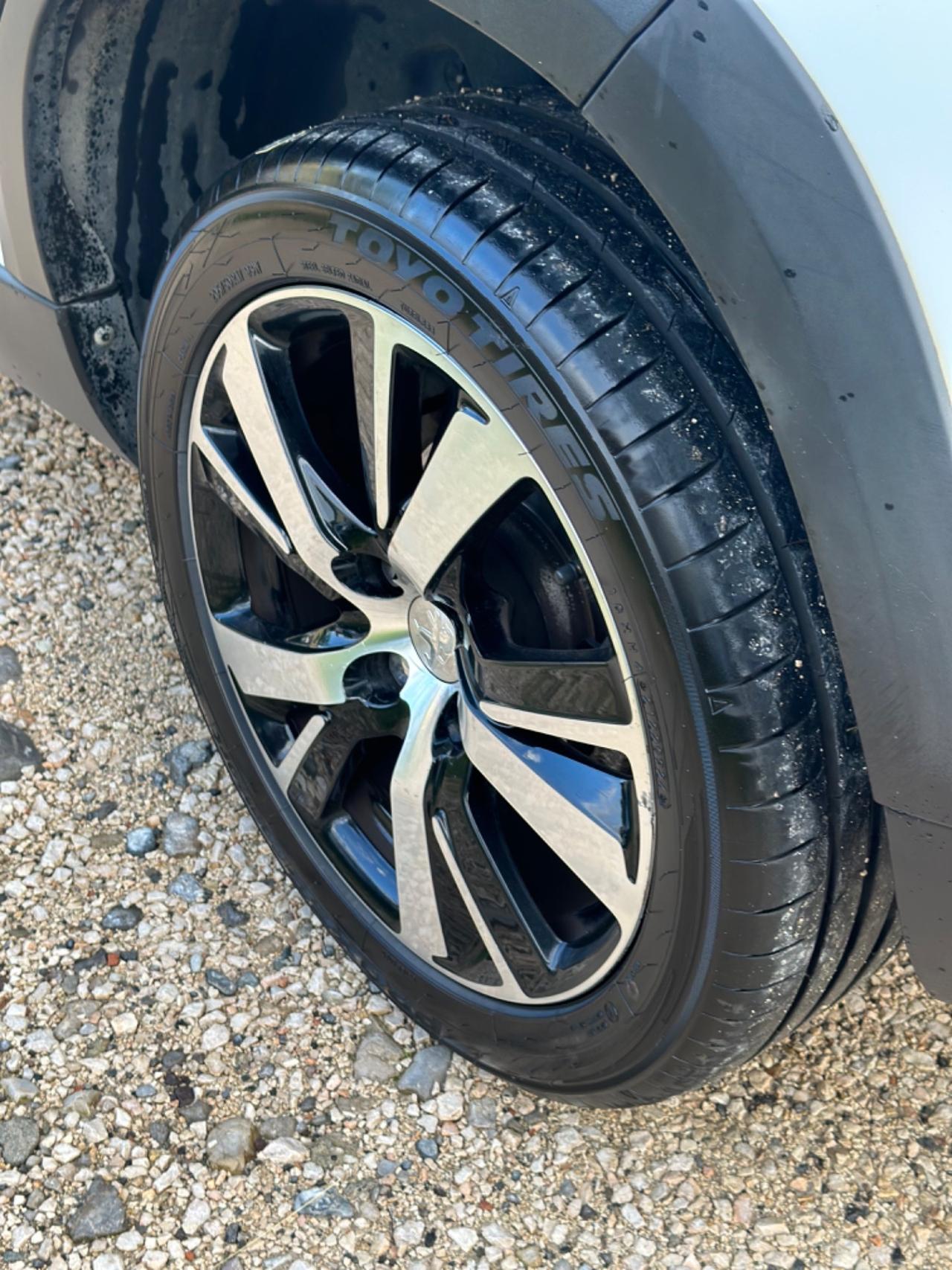 Peugeot 2008 BLUEHDi 100 ALLURE KMCERT GARANZ UNICOPR