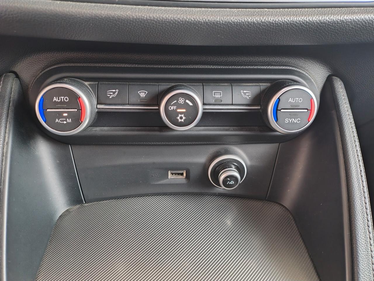 Alfa Romeo Stelvio 2.2 Turbodiesel 210 CV AT8 Q4 Super