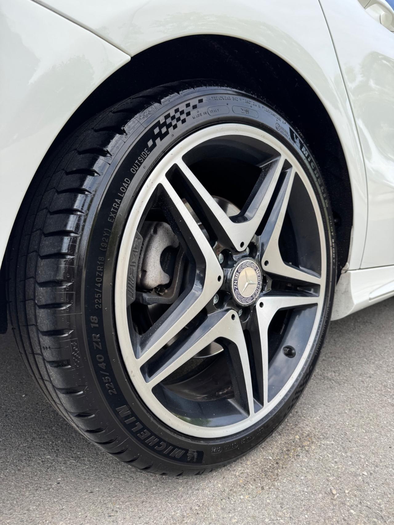 Mercedes-benz CLA 220 CDI Premium Amg