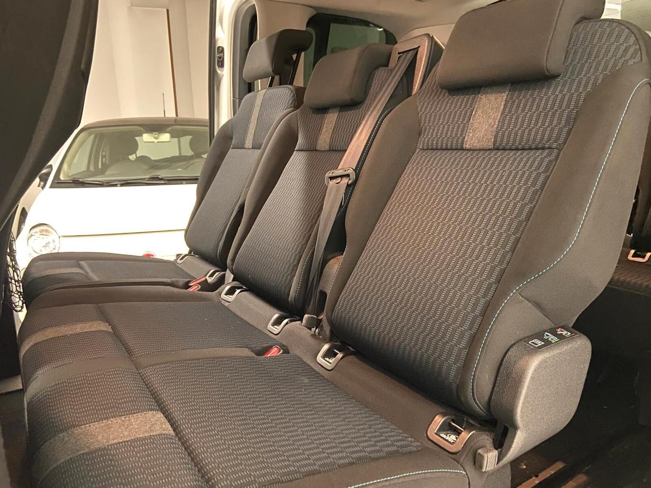 Peugeot Traveller BlueHDi 115 S&S Long Active 8 Posti