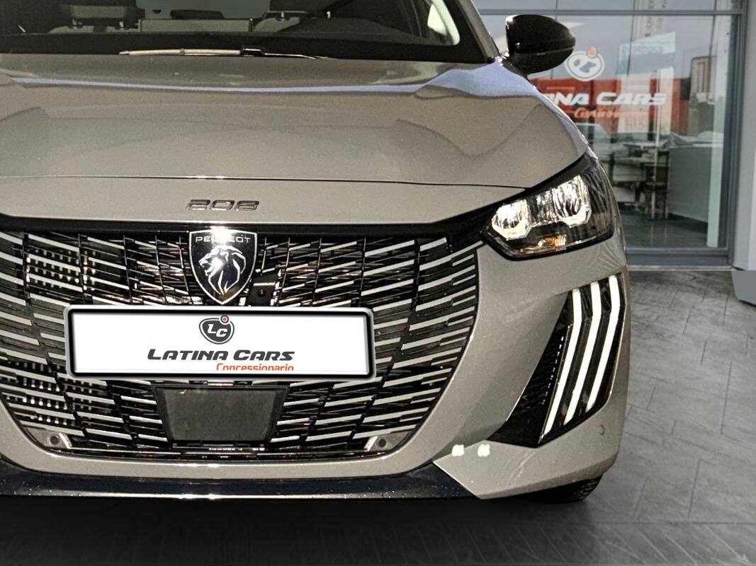 Peugeot 208 1.2 puretech Allure 100cv Con Telecamera a 360°