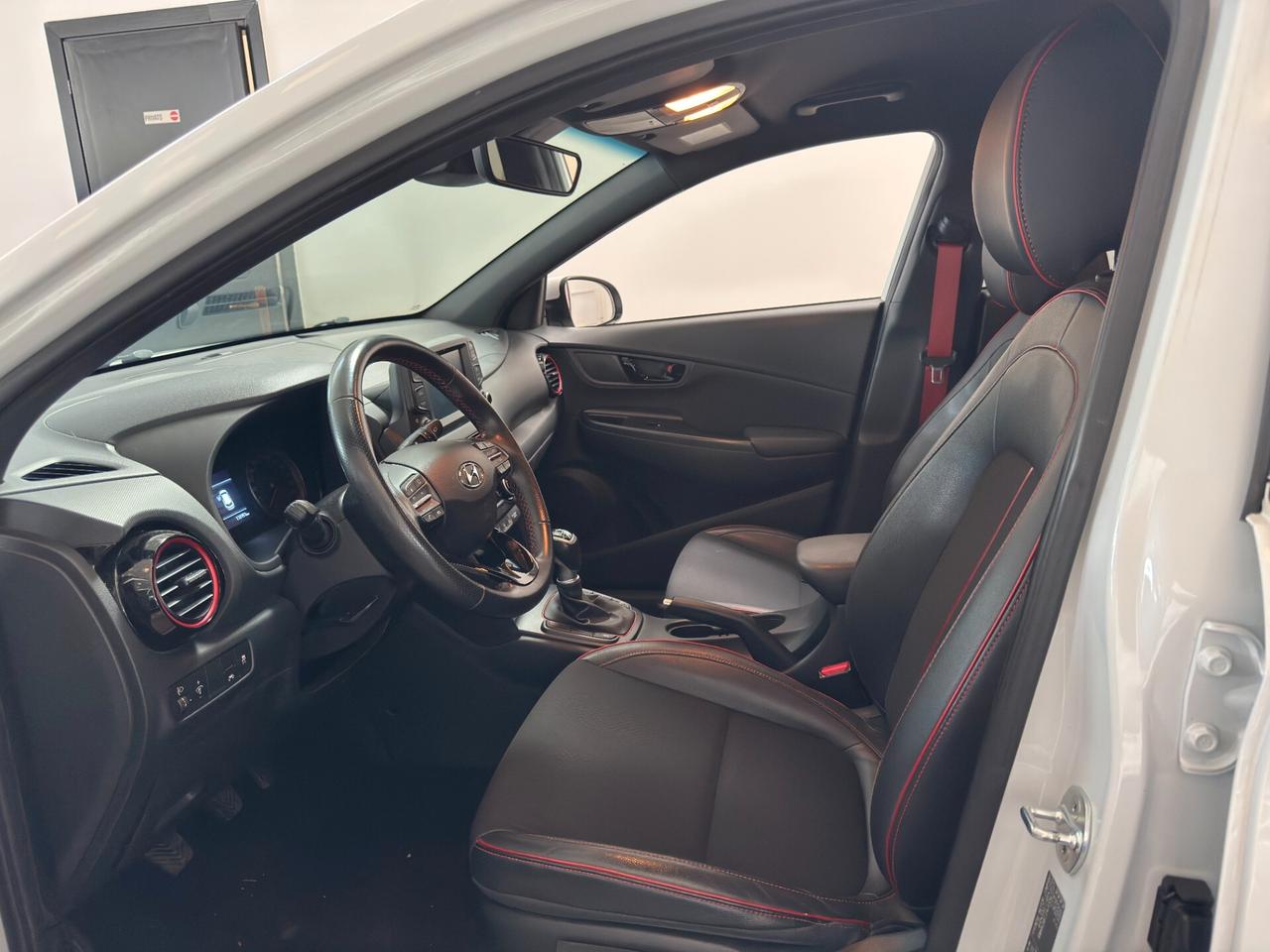 Hyundai Kona 1.0 T-GDI Xpossible