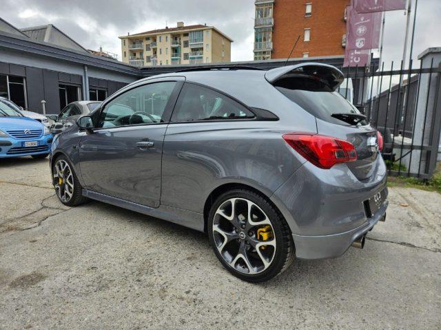 OPEL Corsa 1.6 Turbo Coupé OPC