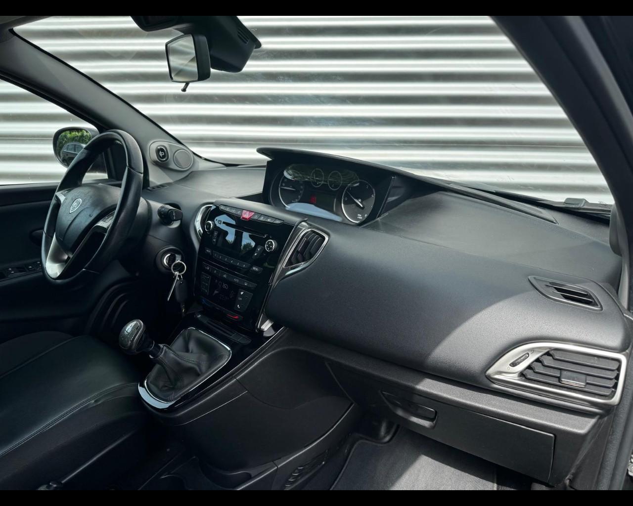 LANCIA YPSILON 1.3 MJT GOLD
