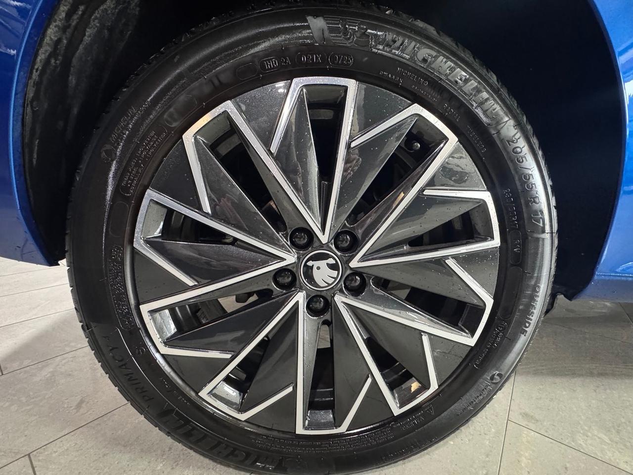 Skoda Kamiq Black Dots 1.0 TSI #8717