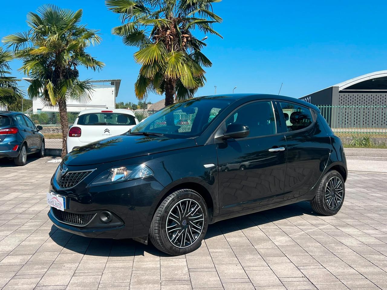 Lancia Ypsilon 1.0 FireFly 5 porte S&S Hybrid Alberta Ferretti