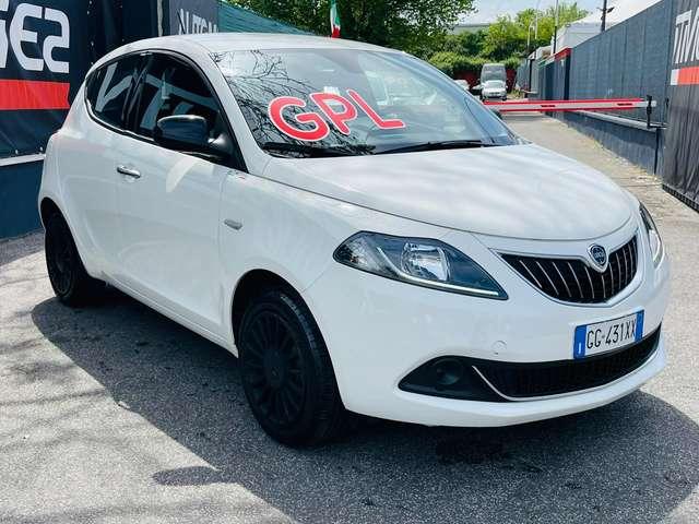 Lancia Ypsilon 1.0 firefly hybrid Silver GPL**SUPER PROMO**