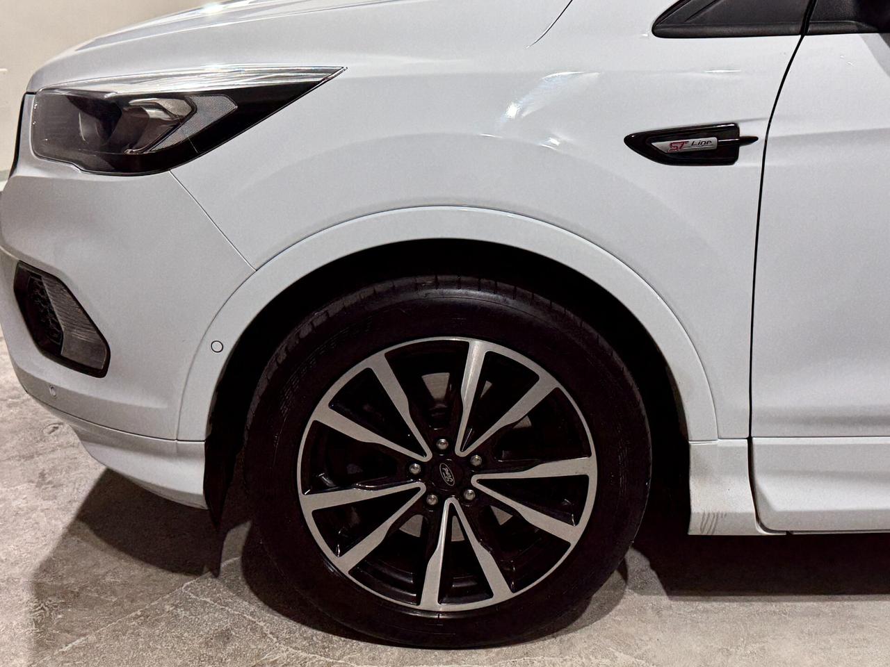 Ford Kuga 2.0 TDCI 120 ST-Line Tetto apribile