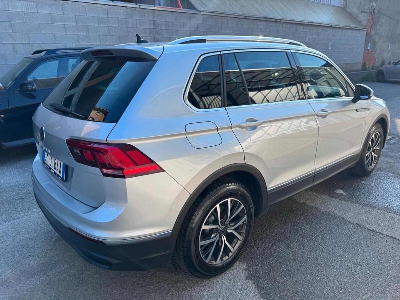Volkswagen Tiguan 2.0 TDI 150 CV SCR DSG Elegance*EURO6