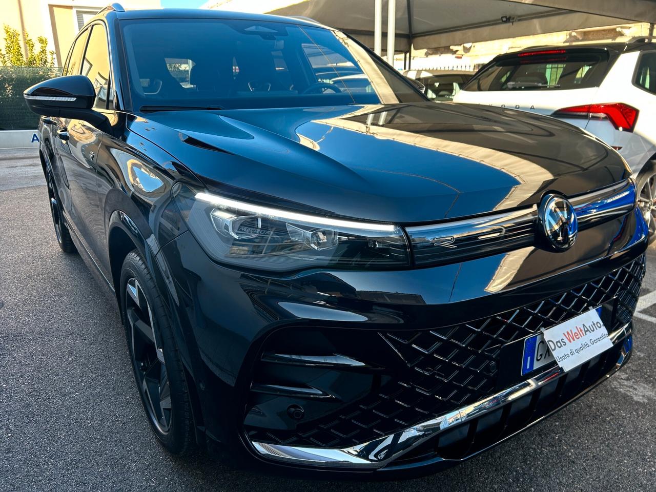 Volkswagen Tiguan 2.0 TDI 150 CV DSG R-Line 2024