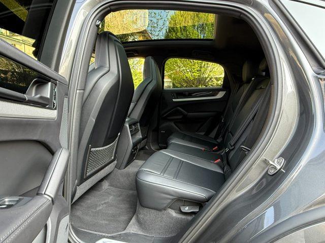 PORSCHE Cayenne Coupé 3.0 V6 E-Hybrid MOD. 2024 IVA ESPOSTA