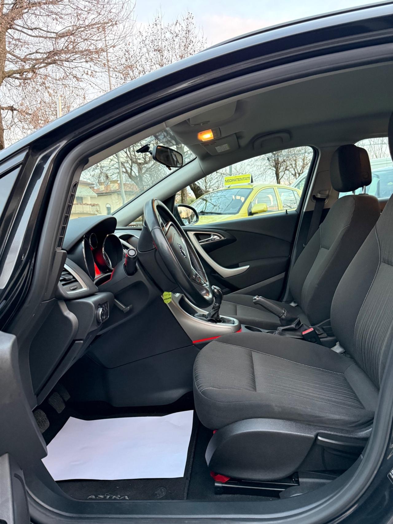 Opel Astra 1.7 CDTI 110CV Sports Tourer Cosmo