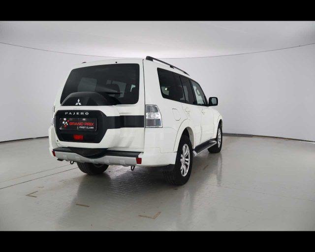 MITSUBISHI Pajero 3.2 DI-D 16V aut. 5p. Instyle DPF
