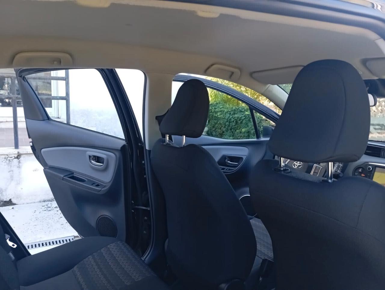 Toyota Yaris 1.4 D 90CV 6M 5 PORTE ACTIVE unipro ben tenuta