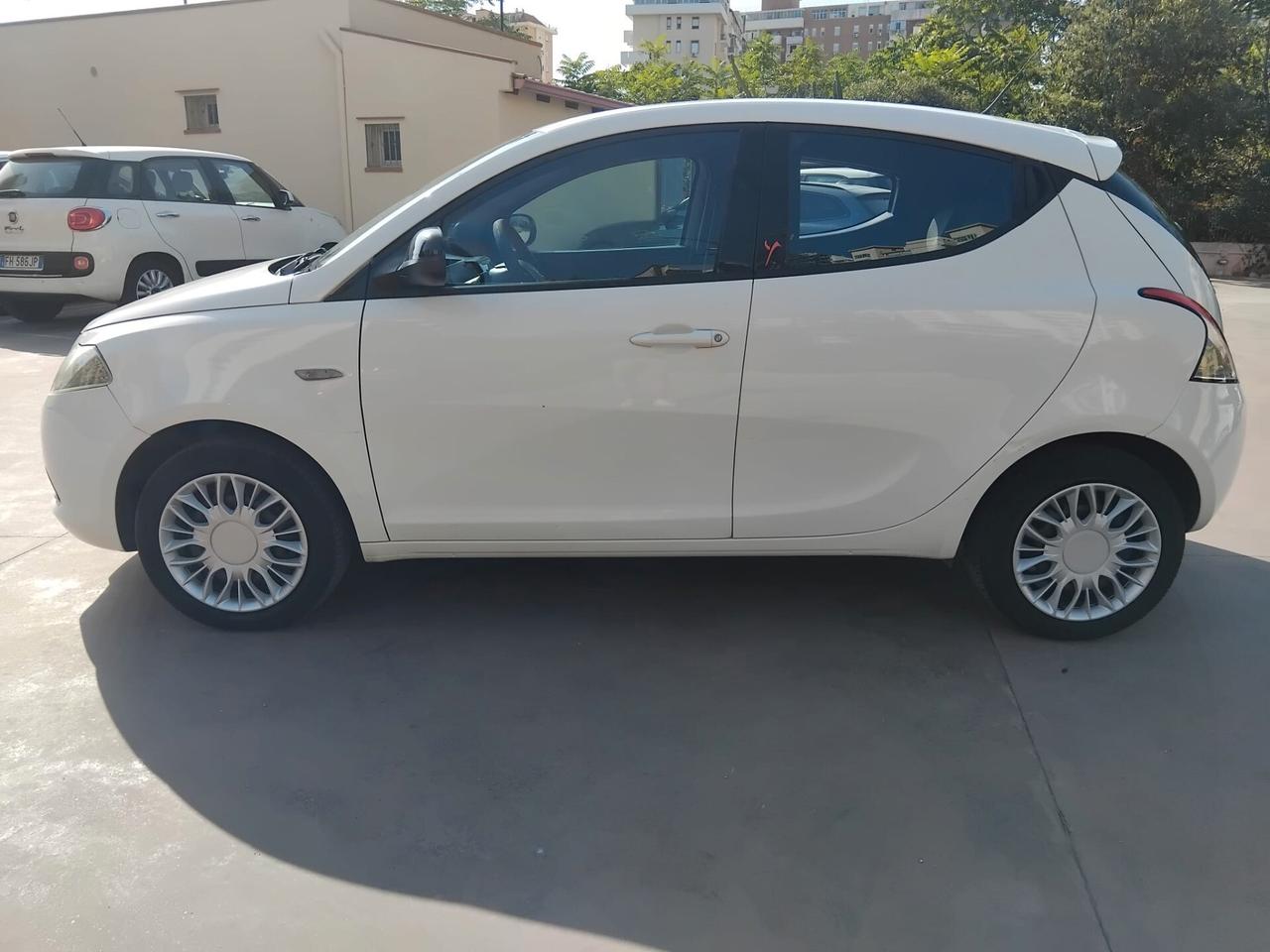 LANCIA YPSLON 1.3 MLTJ 95 CV CATENA SOSTITUITA