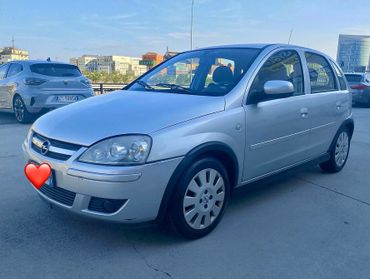 Opel Corsa 1.2 16V 5 porte Cosmo 2006