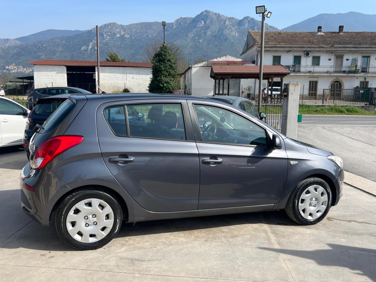 Hyundai i20 1.2 5p. Gpl 2013 garantita 12 mesi