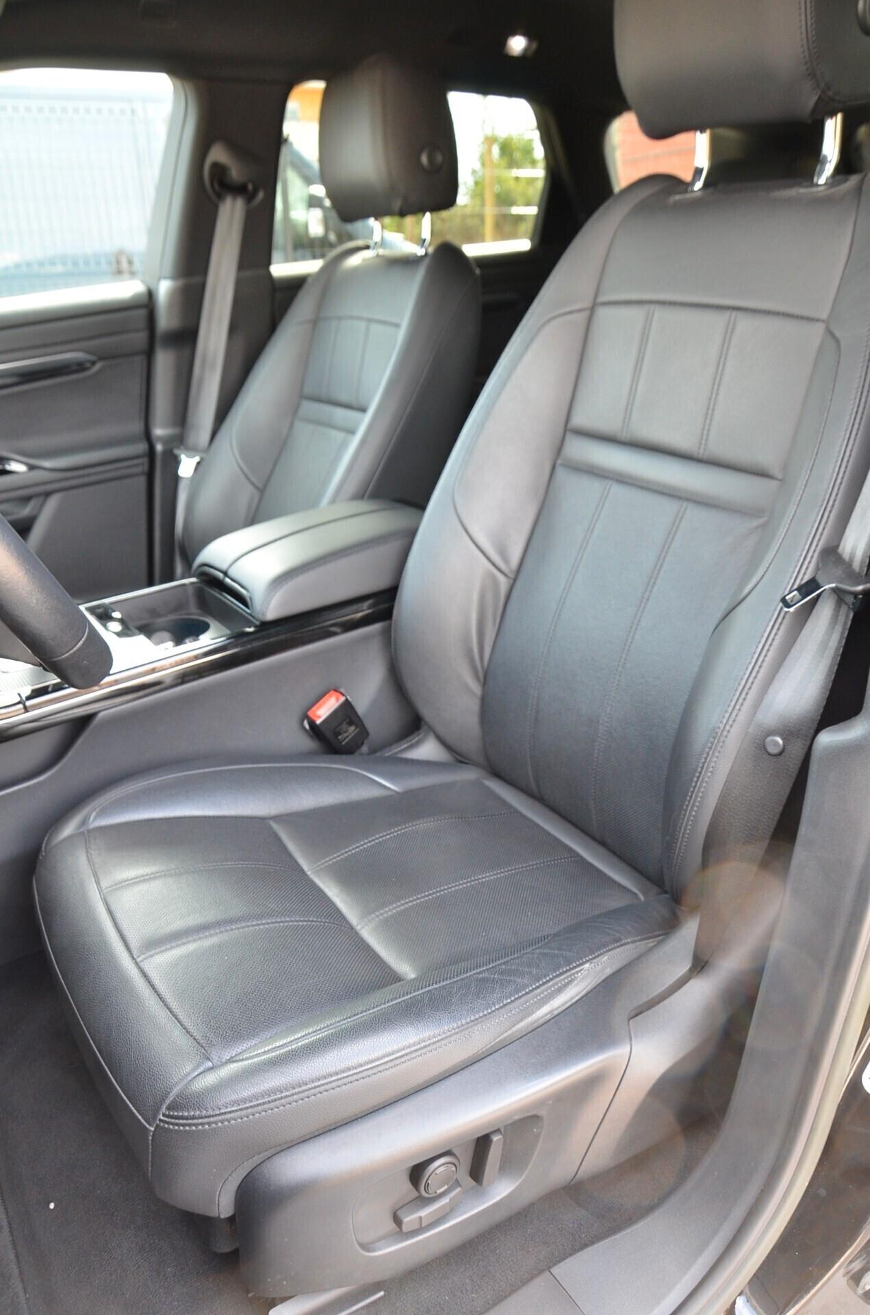Land Rover Range Evoque 2.0D I4 163 CV AWD Auto R-Dynamic SE