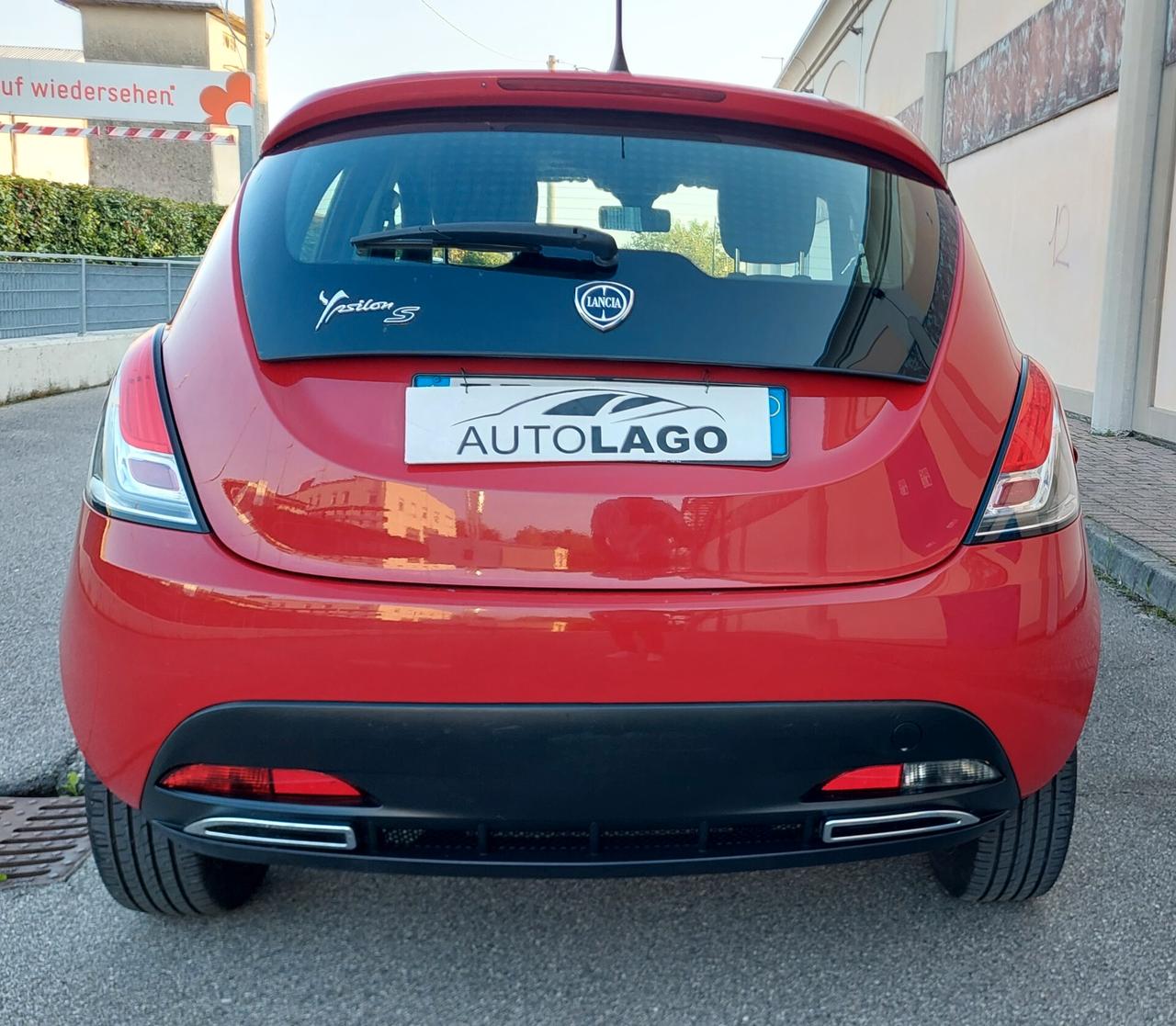 Lancia Ypsilon 1.2 69 CV S Momodesign. NEOPATENTATI