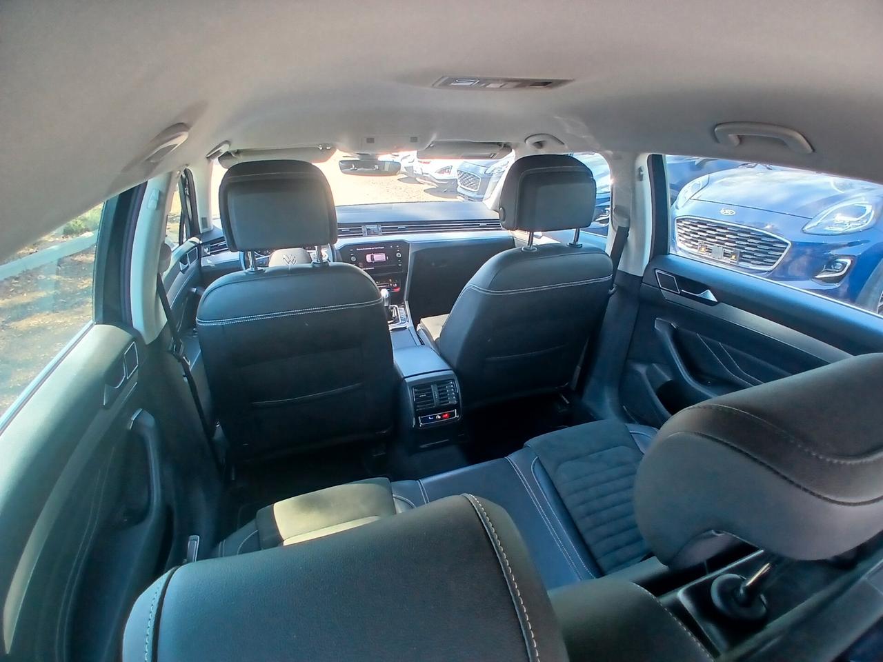 Volkswagen Passat Variant 1.5 TSI ACT DSG Business