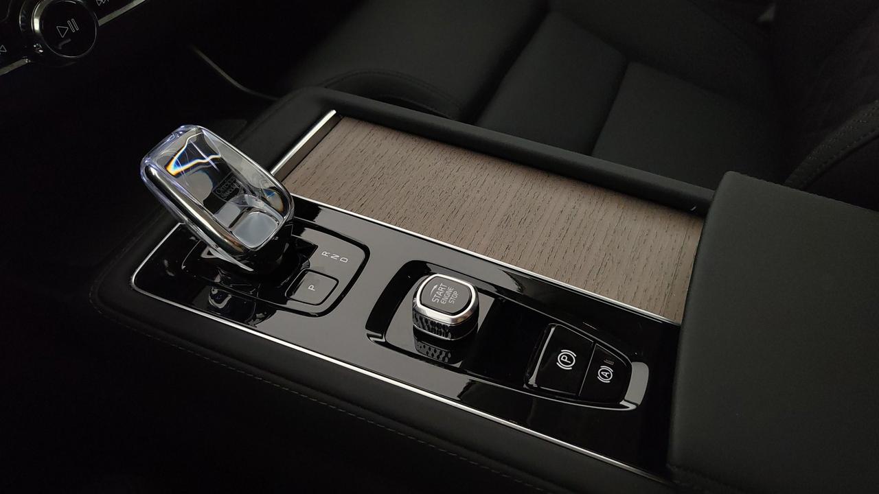 VOLVO XC90 2.0 t8 phev Plus Dark awd 7p.ti auto