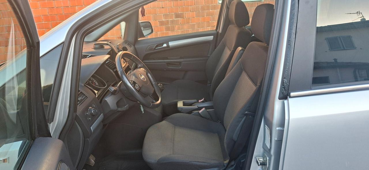 ZAFIRA MONOVOLUME 1.6 METANO 7 POSTI