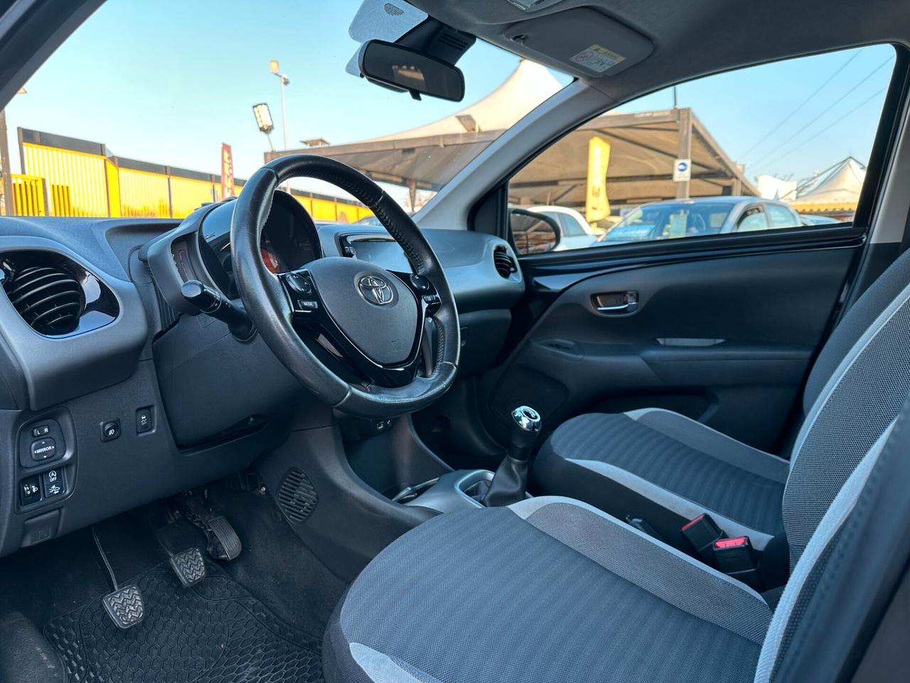 TOYOTA Aygo Connect 1.0 VVT-i 72 CV 5 porte x-fun