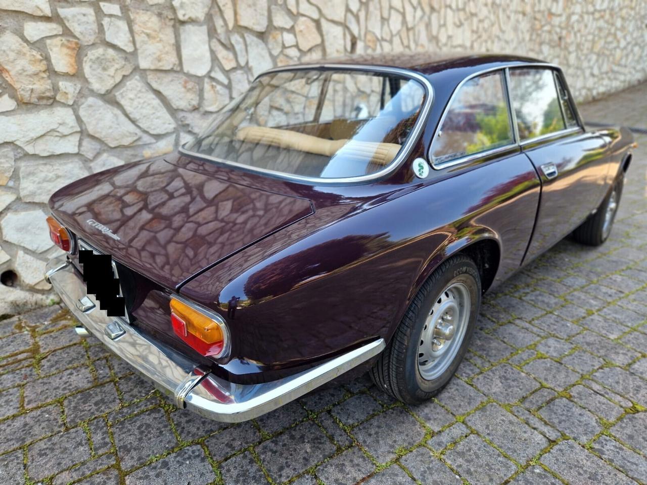 Alfa Romeo GT 1300