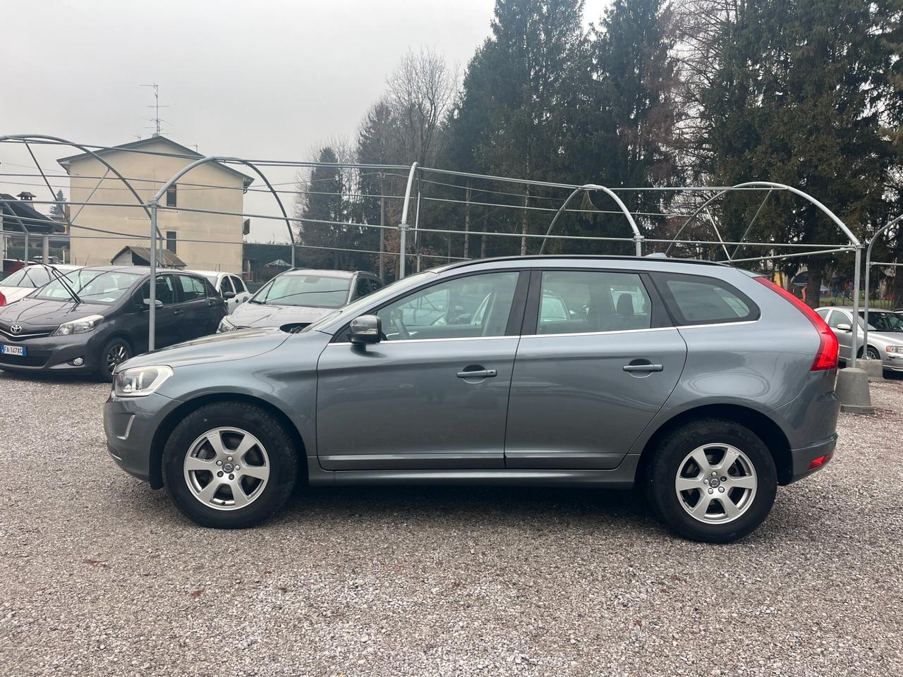 Volvo XC 60 D4 Geartronic MOMENTUM