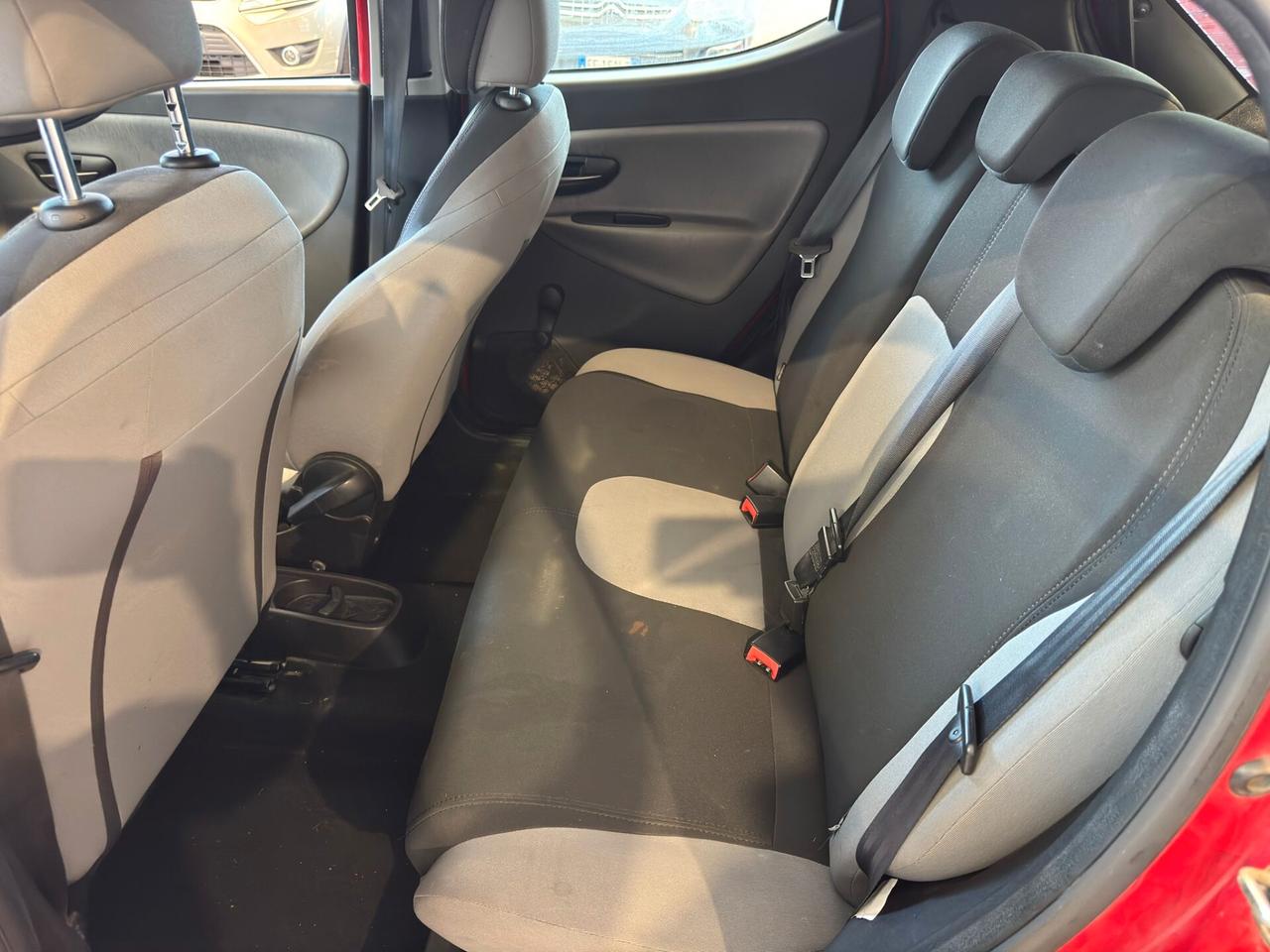 Lancia Ypsilon 1.2 69 CV 5 porte GPL Ecochic Silver