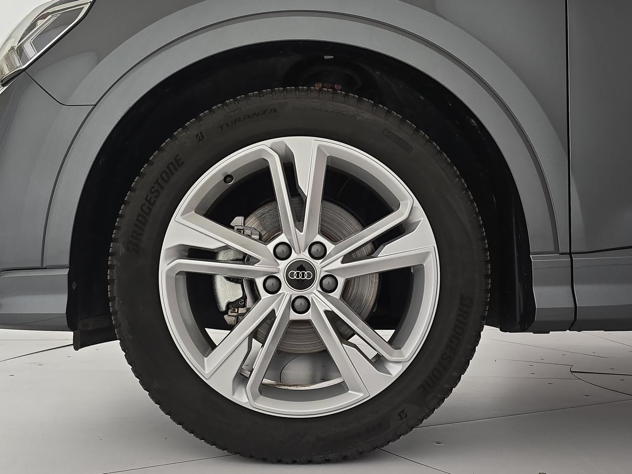 Audi Q3 35 2.0 tdi s line edition s-tronic