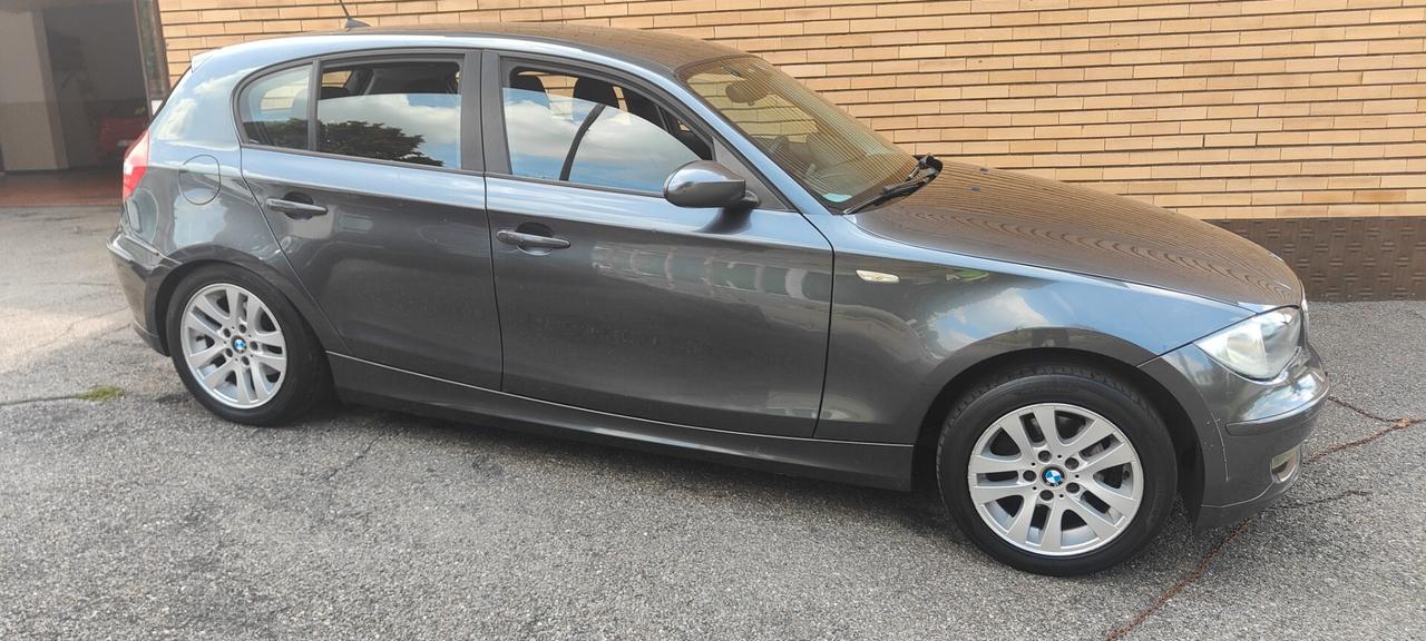 Bmw 116 116i cat 5 porte Futura