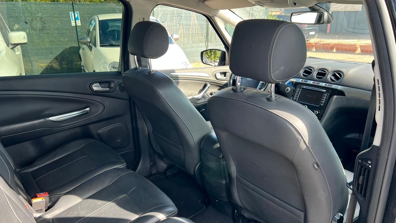 Ford S-Max 2.0 TDCi 140CV Powershift 7 posti Business Nav