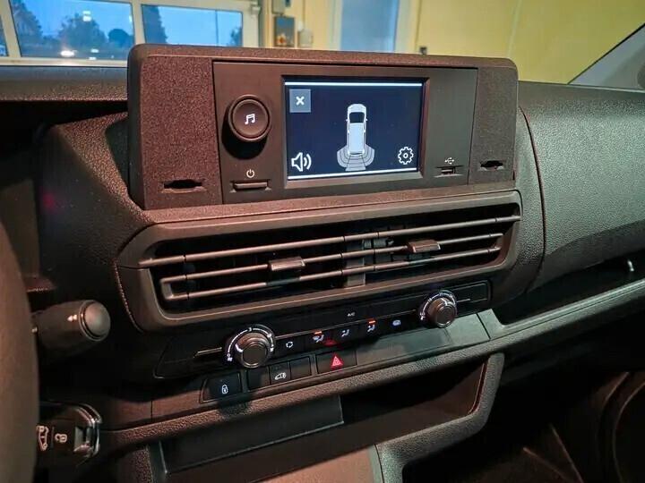 Opel Vivaro 1.5 Diesel 120CV passo lungo xl L3 H1 3000km uniprop