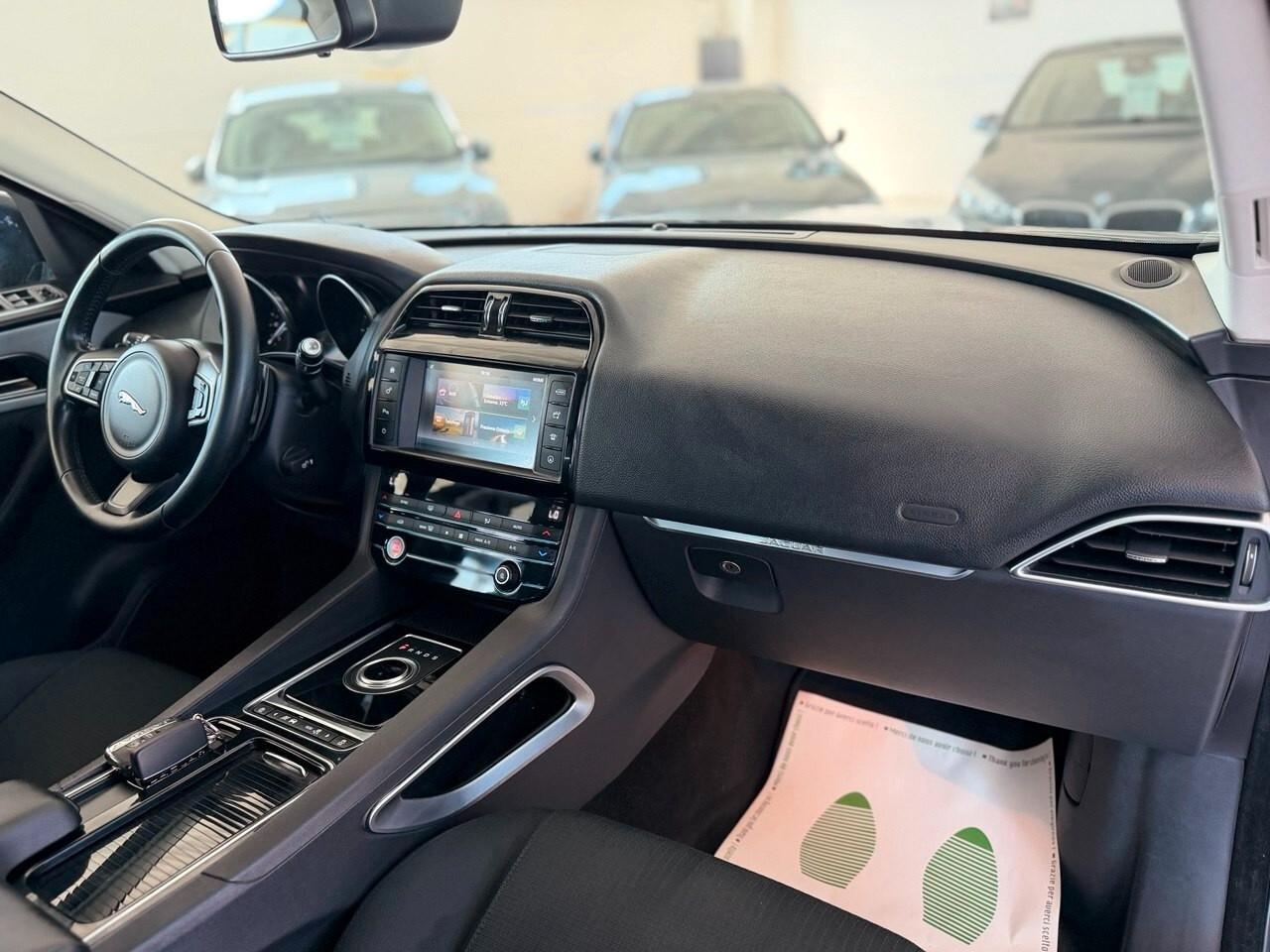 Jaguar F-Pace 2.0 D 180 CV aut. Prestige