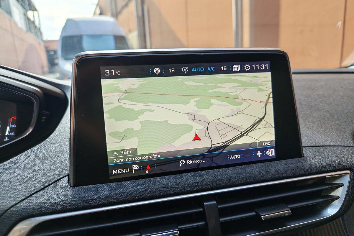 PEUGEOT 5008 BlueHDi 120 S&S EAT6 Allure