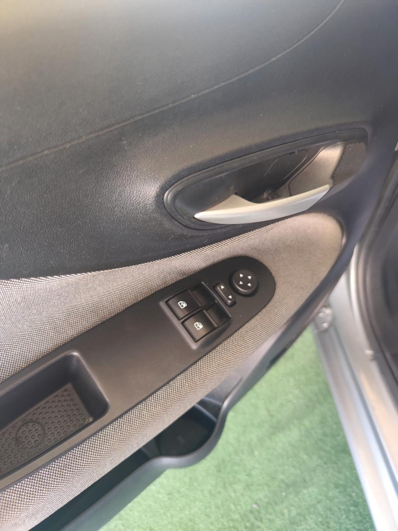 Fiat Punto Evo 1.4 5 porte S&S Dualogic Dynamic