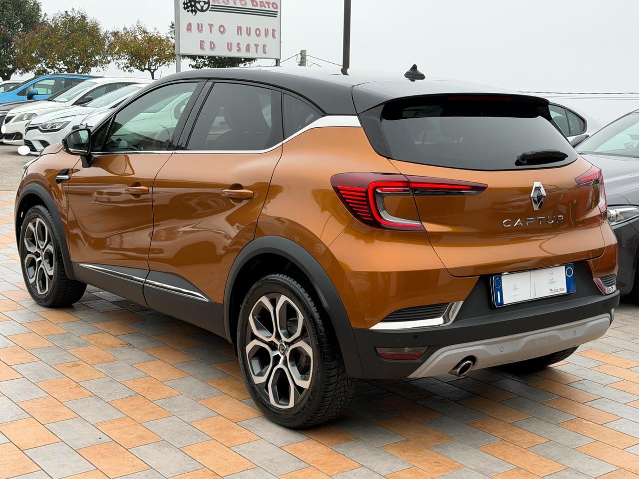 Renault Captur 1.0 TCE 100 cv. INTENS