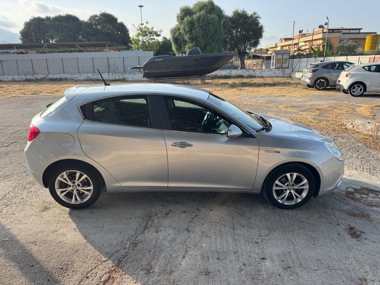 Alfa Romeo Giulietta 1.6 JTDm-2 105 CV EURO 5