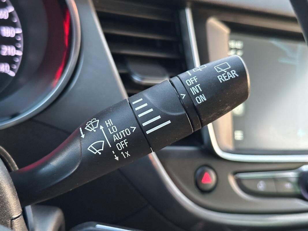 Opel Crossland 1.5 ecotec Elegance 120cv AUTOMATICA