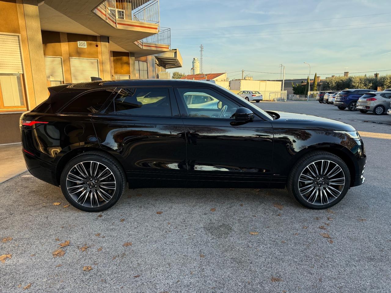 Land Rover Range Velar 2.0D I4 240 CV R-Dynamic