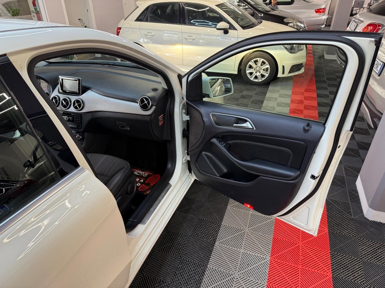Mercedes-benz B 180 CDI Premium - FABIANOAUTO