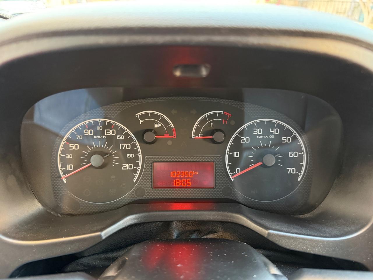 Fiat Qubo 1.4 8V 77 CV Emotion 2016